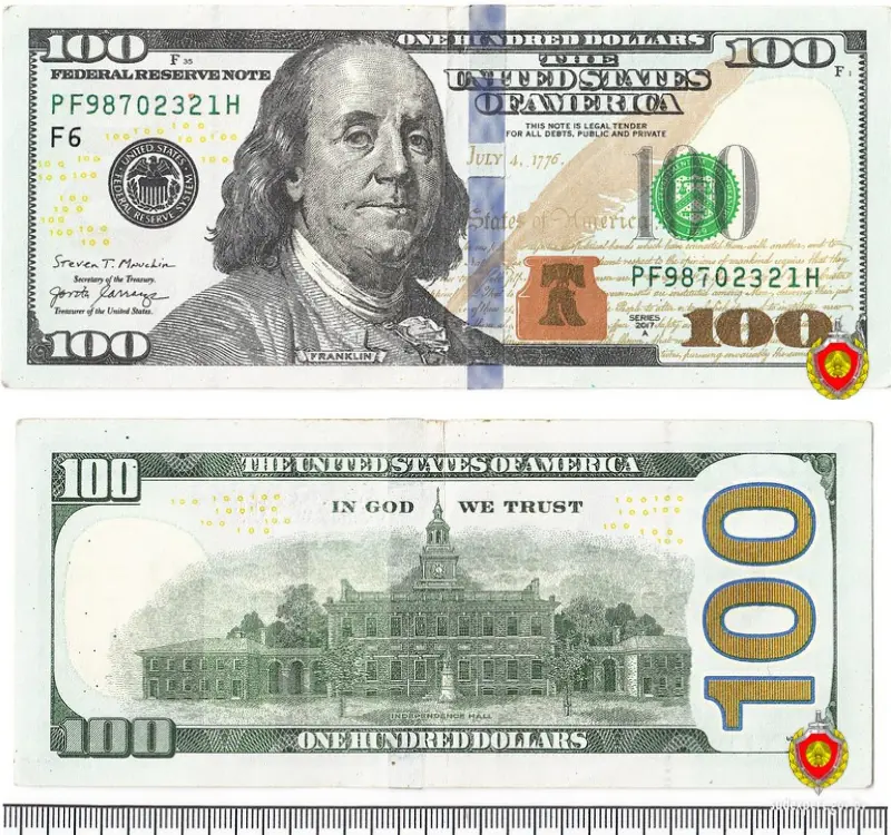 фальшивые доллары у эксперта