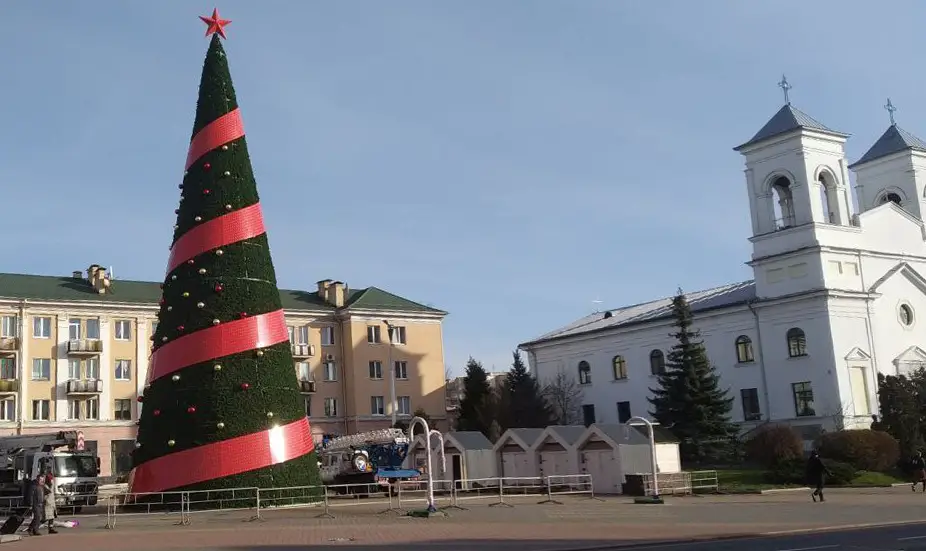 Как в этом году будет выглядеть главная новогодняя ёлка в Бресте ёлка